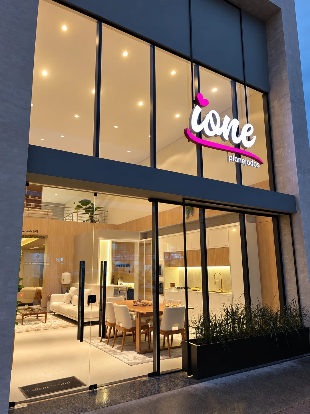 Vitrine da filial Ione Planejados em Marechal Rondon